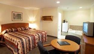 Travelodge By Wyndham Kamloops Kültér fotó