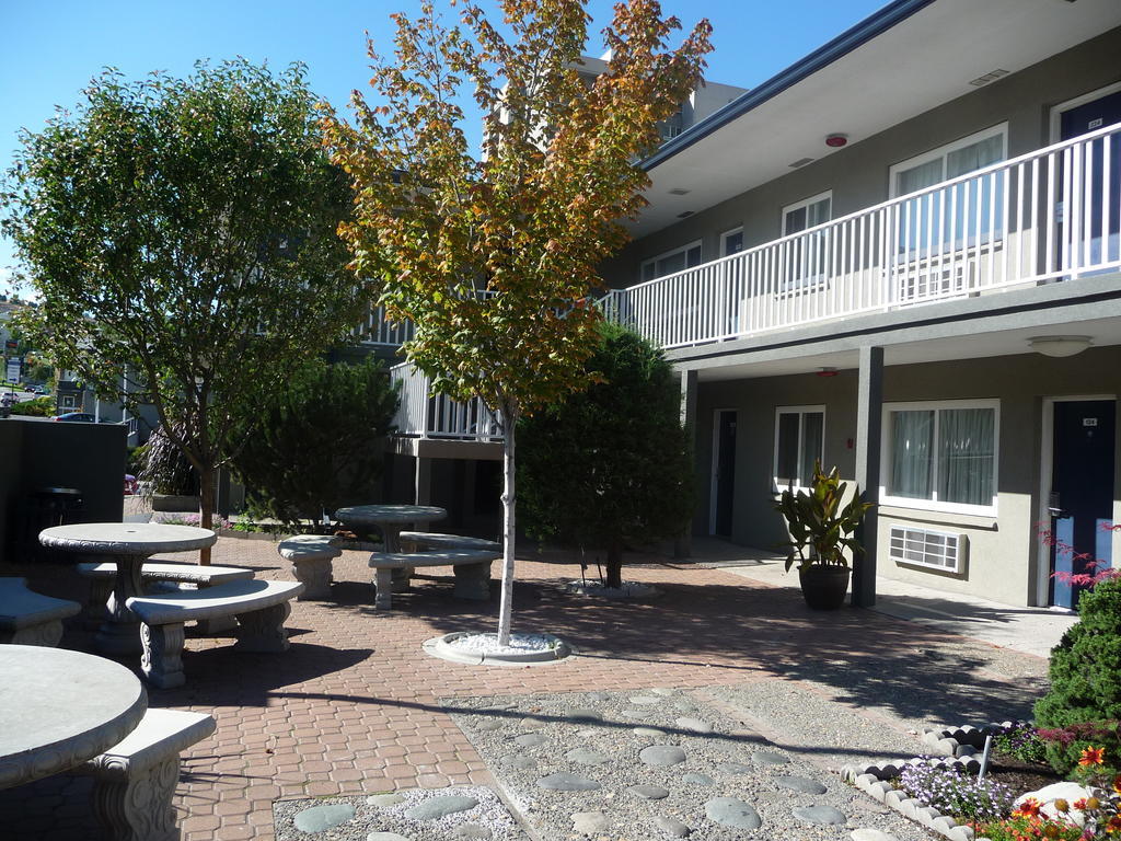 Travelodge By Wyndham Kamloops Kültér fotó